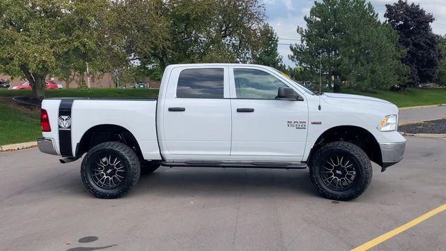 2022 Ram 1500 Classic SLT 9