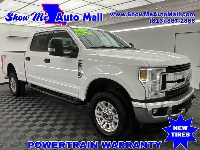 White 2018 Ford F-350 Super Duty XLT Crew Cab 4WD Pickup Truck Four-Wheel Drive 6-Speed Automatic