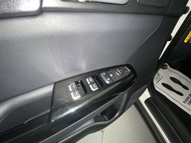 Used 2022 White Kia EX image 13