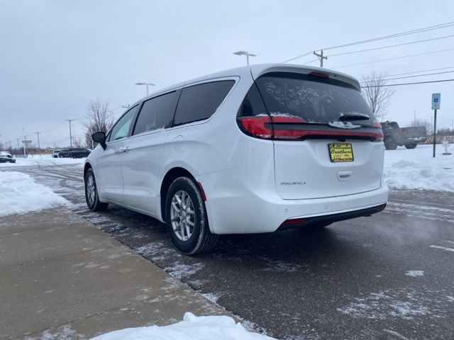 2026 Chrysler Pacifica Select - Bright White Clearcoat exterior view 7