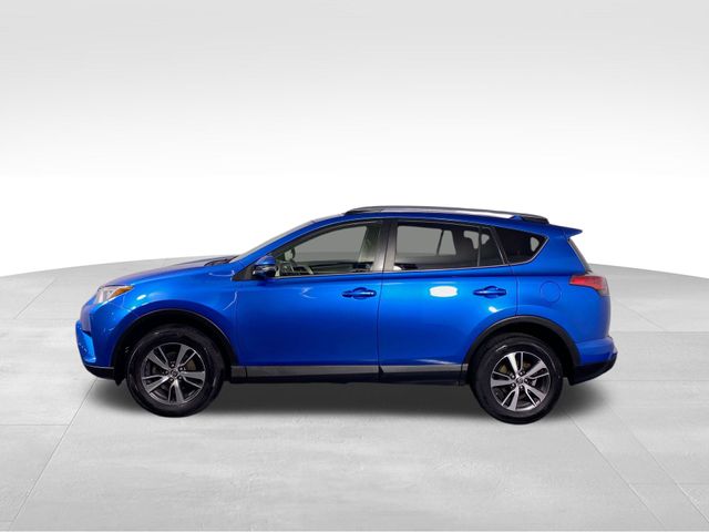 2017 Toyota RAV4 XLE 27