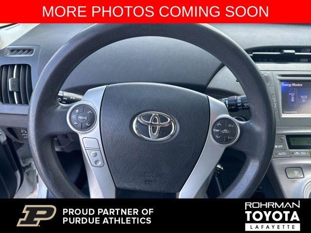 2015 Toyota Prius Two 8