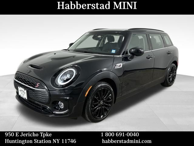 2024 MINI Cooper S Clubman Signature 1