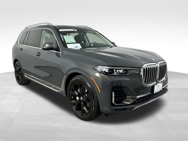 2021 BMW X7 xDrive40i 3