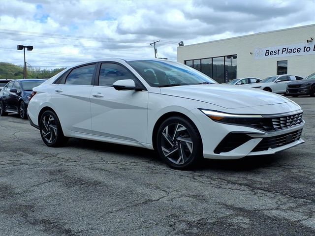 Serenity White 2024 Hyundai Elantra Limited FWD Sedan Front-Wheel Drive Continuously Variable Transmission