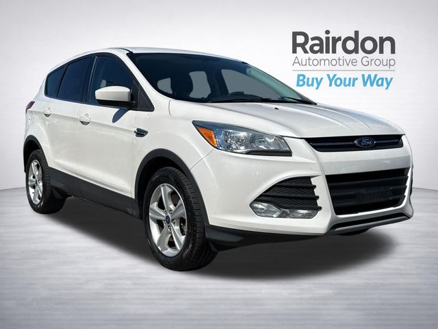 White Platinum Clearcoat Metallic 2015 Ford Escape SUV / Crossover All-Wheel Drive 6-Speed Automatic