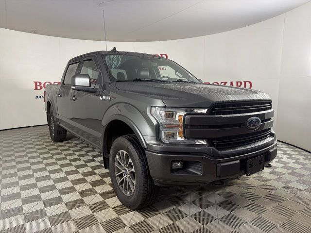 Gray (Magnetic Metallic) 2019 Ford F-150 Lariat SuperCrew 4WD Pickup Truck Four-Wheel Drive Automatic