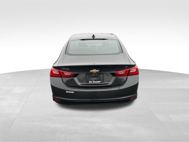 2017 Chevrolet Malibu LT 4