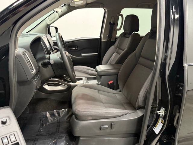 2022 Nissan Frontier SV photo