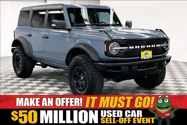 Blue (Azure Gray Metallic) 2024 Ford Bronco SUV / Crossover Four-Wheel Drive 10-Speed Automatic