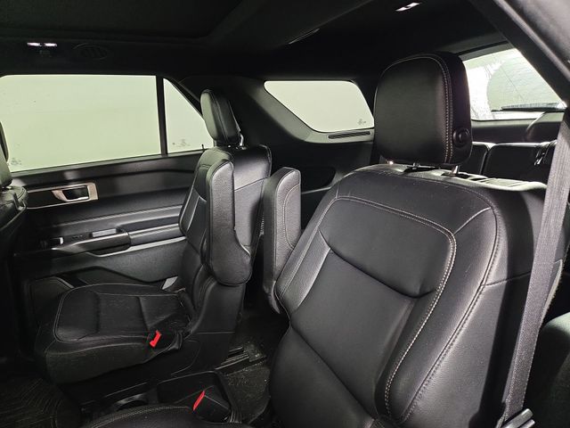 2020 Ford Explorer XLT photo