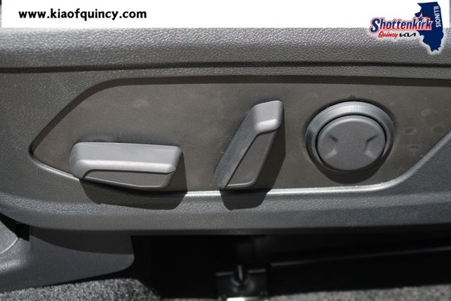 New 2026 Kia Sorento Hybrid SUV