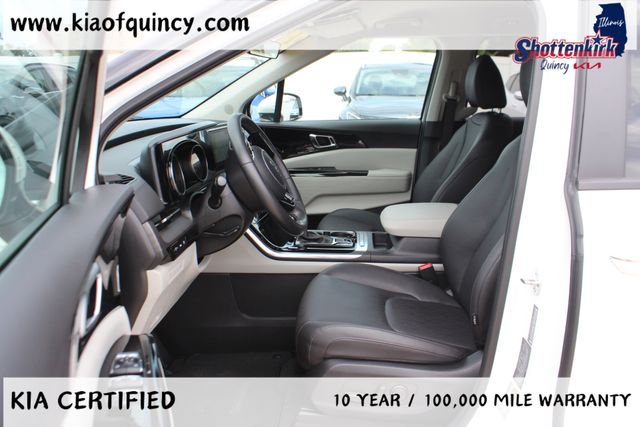 Used 2024 Kia Carnival Van