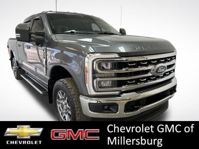 Gray Metallic 2023 Ford F-350 Super Duty Lariat Crew Cab 4WD Pickup Truck Four-Wheel Drive Automatic