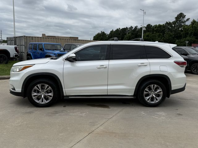 2015 Toyota Highlander XLE V6 White at DeMontrond Mazda