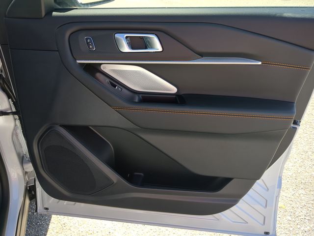 New 2026 Space White Metallic Ford Tremor® image 47