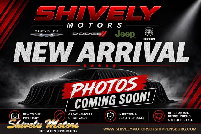 Diamond Black Crystal Pearlcoat 2019 RAM 1500 Pickup Truck Four-Wheel Drive 8-Speed Automatic