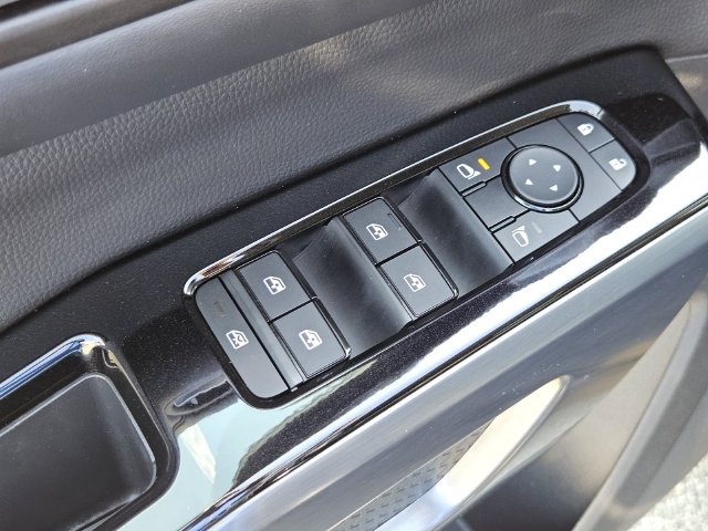 Used 2024 Nissan Pathfinder SUV
