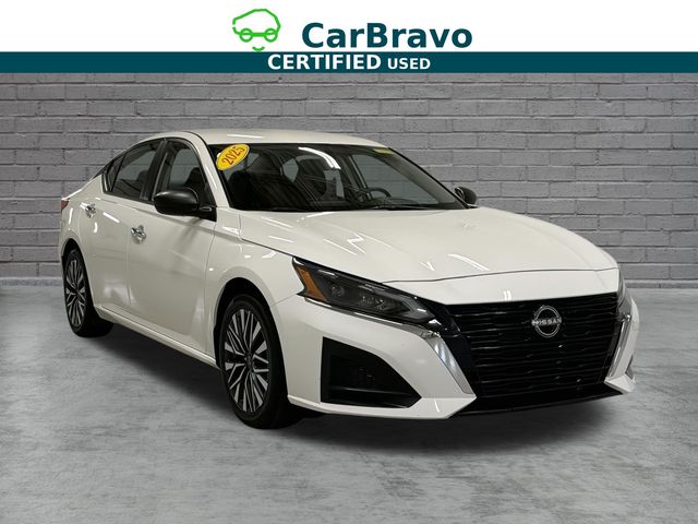 Glacier White 2025 Nissan Altima Sedan Front-Wheel Drive Continuously Variable Transmission