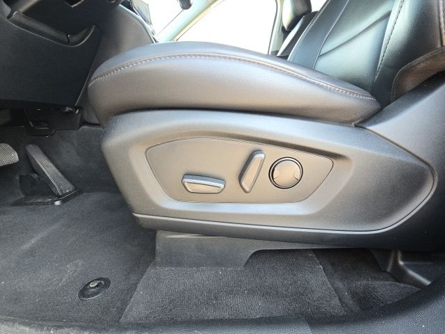 2022 Ford Explorer XLT:168543A