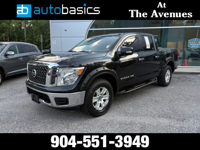 Gray (Magnetic Black) 2018 Nissan Titan Pickup Truck Four-Wheel Drive 7-Speed Automatic