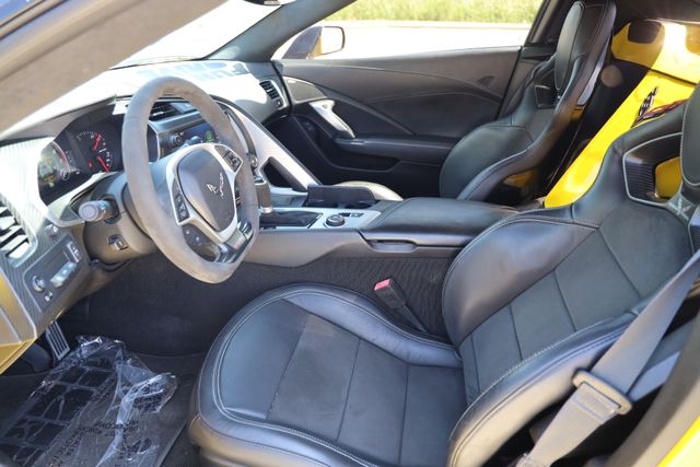 2015 Chevrolet Corvette Z06 - 10
