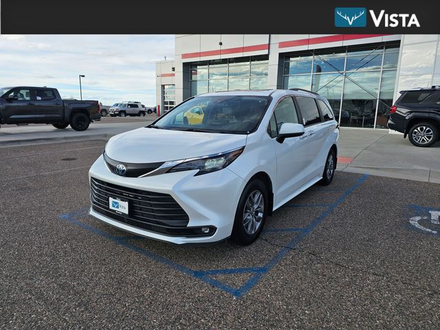 2025 Toyota Sienna XLE 7-Passenger AWD