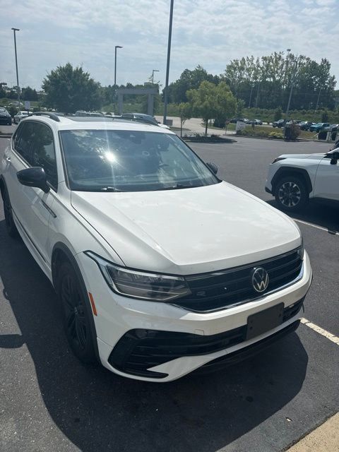 2022 Volkswagen Tiguan 2.0T SE R-Line Black