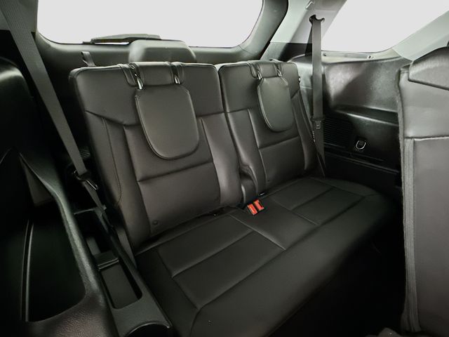2023 Ford Explorer XLT photo