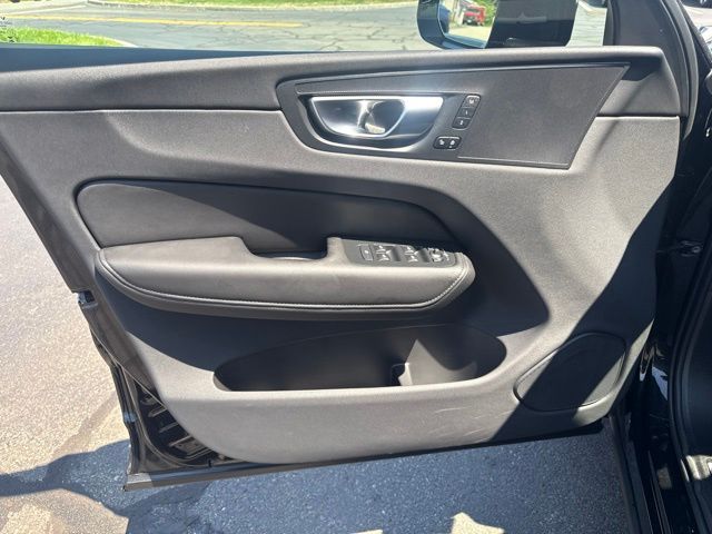 Used 2025 Volvo XC60 SUV