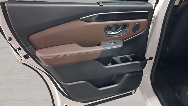 Used 2025 Honda Pilot SUV