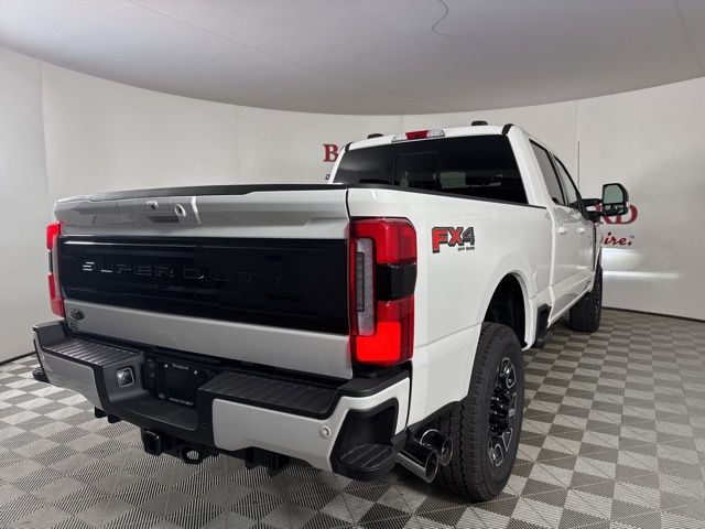 2025 Star White Metallic Tri-Coat Ford Super Duty F-350 SRW Platinum 4X4 Truck