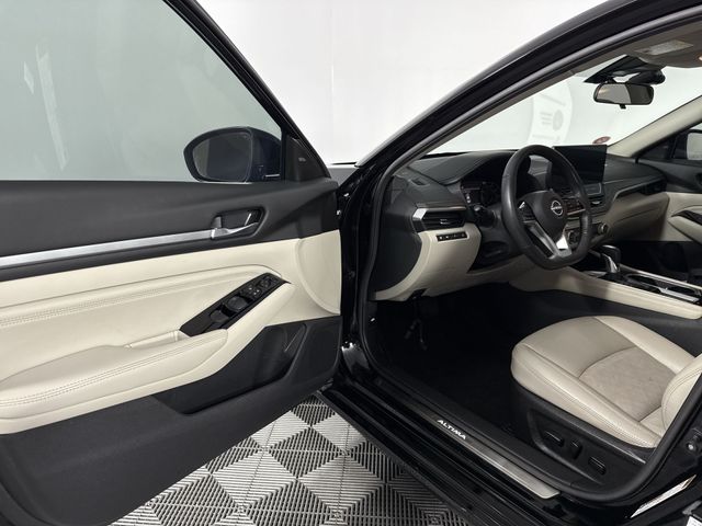 Used 2023 Nissan Altima For Sale in Indianapolis, IN