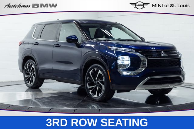 Cosmic Blue Metallic 2024 Mitsubishi Outlander SUV / Crossover Front-Wheel Drive Continuously Variable Transmission