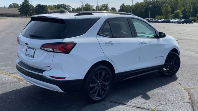 2022 Chevrolet Equinox RS 8