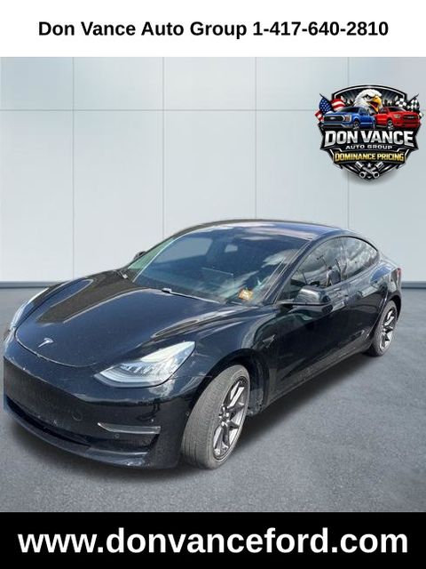 Solid Black 2018 Tesla Model 3 Long Range RWD Sedan Rear-Wheel Drive 1-Speed Automatic
