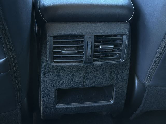 Used 2024 Black Mitsubishi  image 18