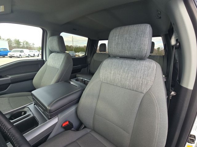 2022 Ford F-150 XLT:B02060