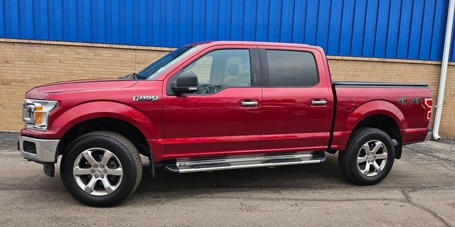 View vehicle photo 4
