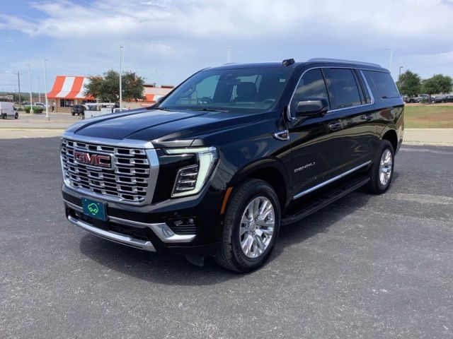 Onyx Black 2025 GMC Yukon XL SUV / Crossover Four-Wheel Drive 