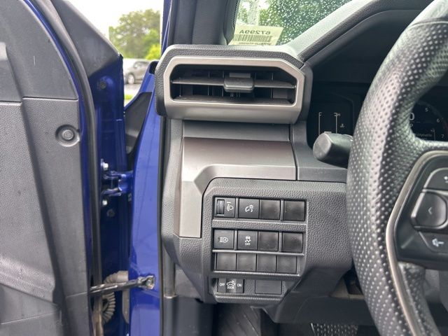 2024 Toyota Tacoma SR5 - Photo 25