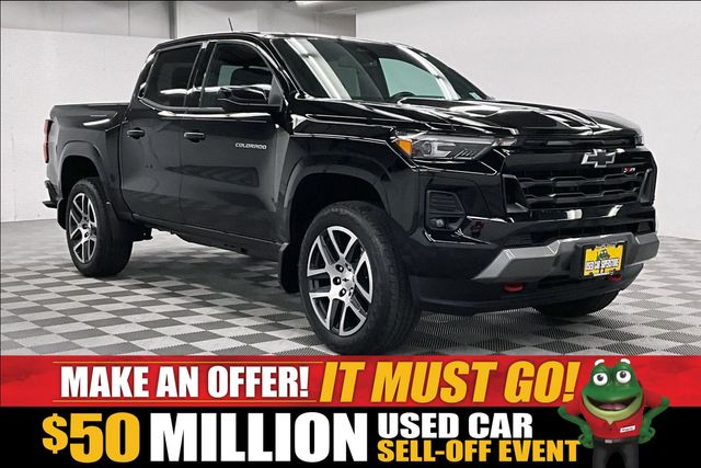 Black 2024 Chevrolet Colorado Pickup Truck Four-Wheel Drive 8-Speed Automatic
