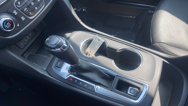 Used 2019 Blue Chevrolet Premier image 18
