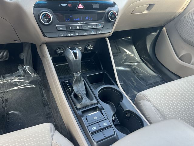 Used 2019 White Hyundai Sport image 24