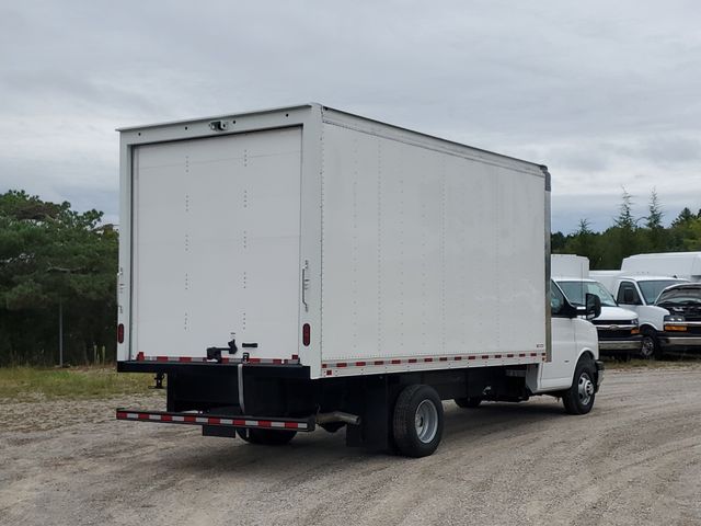New 2026 Chevrolet Express 3500 - photo 2