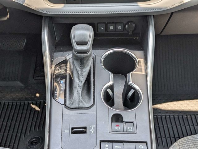 Used 2021 Toyota Highlander SUV