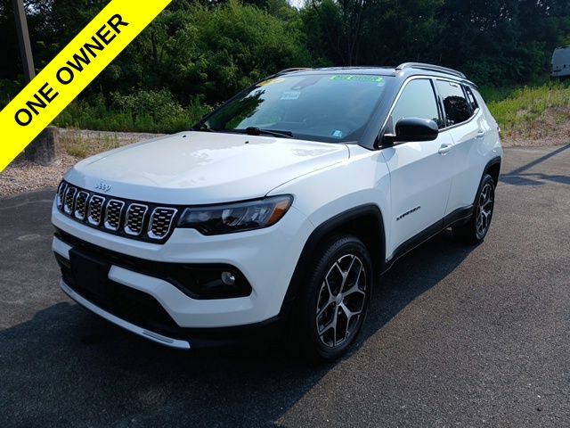 Bright White Clearcoat 2024 Jeep Compass SUV / Crossover Four-Wheel Drive 8-Speed Automatic