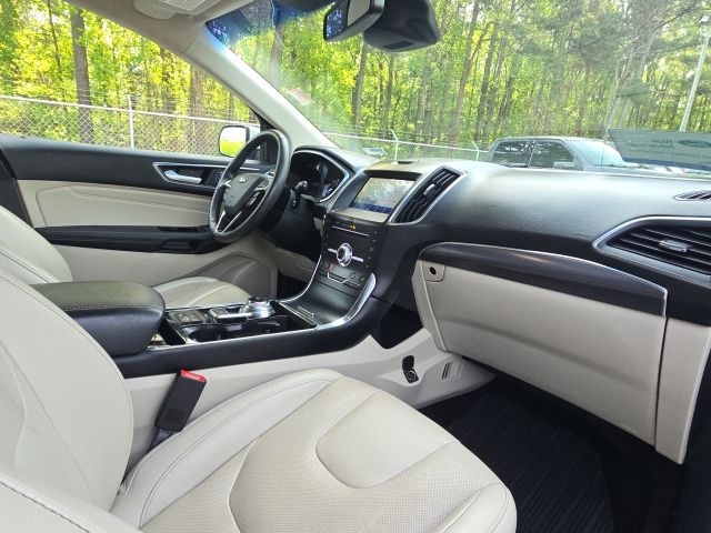 2019 Ford Edge Titanium:45449B