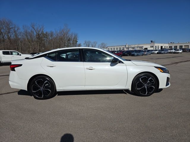 2023 Nissan Altima 2.5 SR AWD