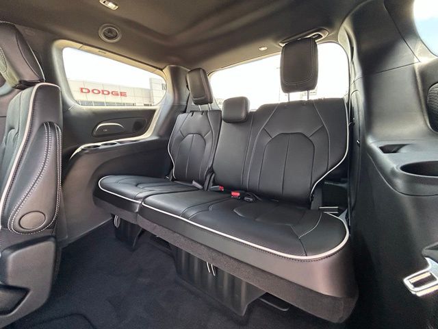 New 2027 Chrysler Pacifica Van
